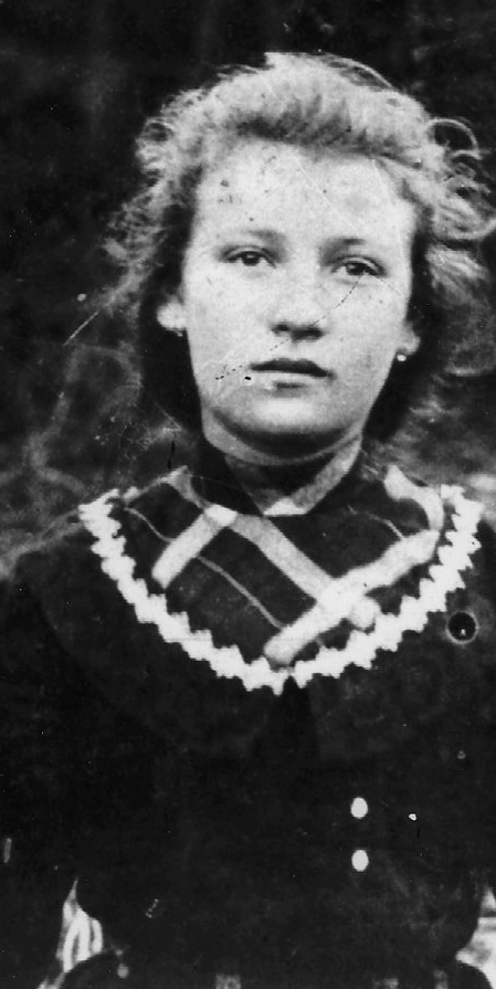 GenocideReport's tweet image. “In front of her very eyes, she saw the Armenians being tortured by the Turks. She saw 100s of dead Armenians, lying on the ground, unburied, devoured by wild dogs.”

5 Jan 1890: Leader of Jewish spy ring (NILI) and Armenian genocide witness Sarah Aaronsohn is born in Palestine.