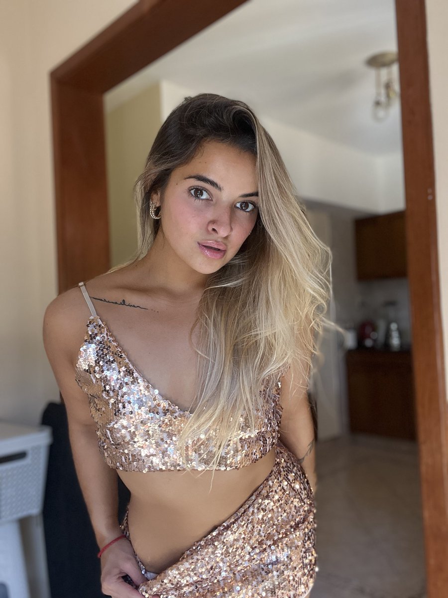 Inessshadid's tweet photo. Tu en penses quoi 🤷 https://t.co/Fn5vjCYrnx