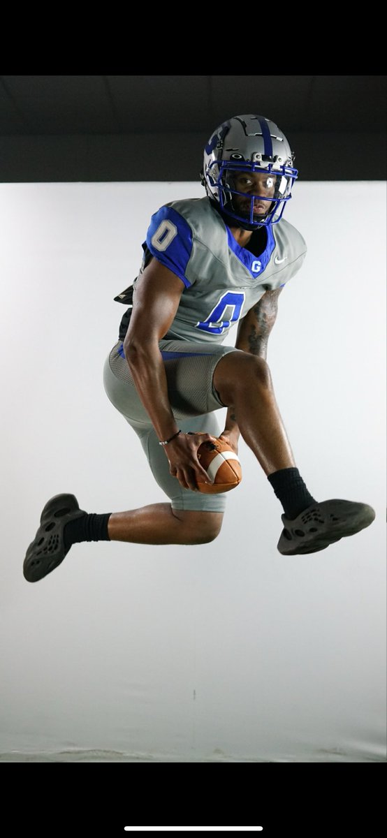 zahire mike tweet media