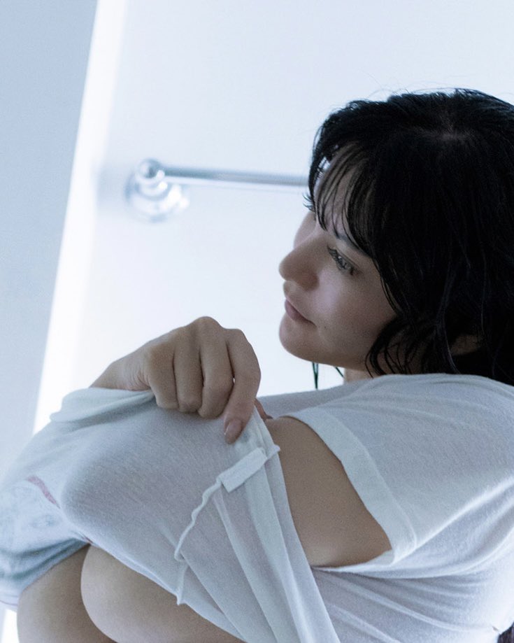 ついに！メロンSAORI初グラビア解禁！