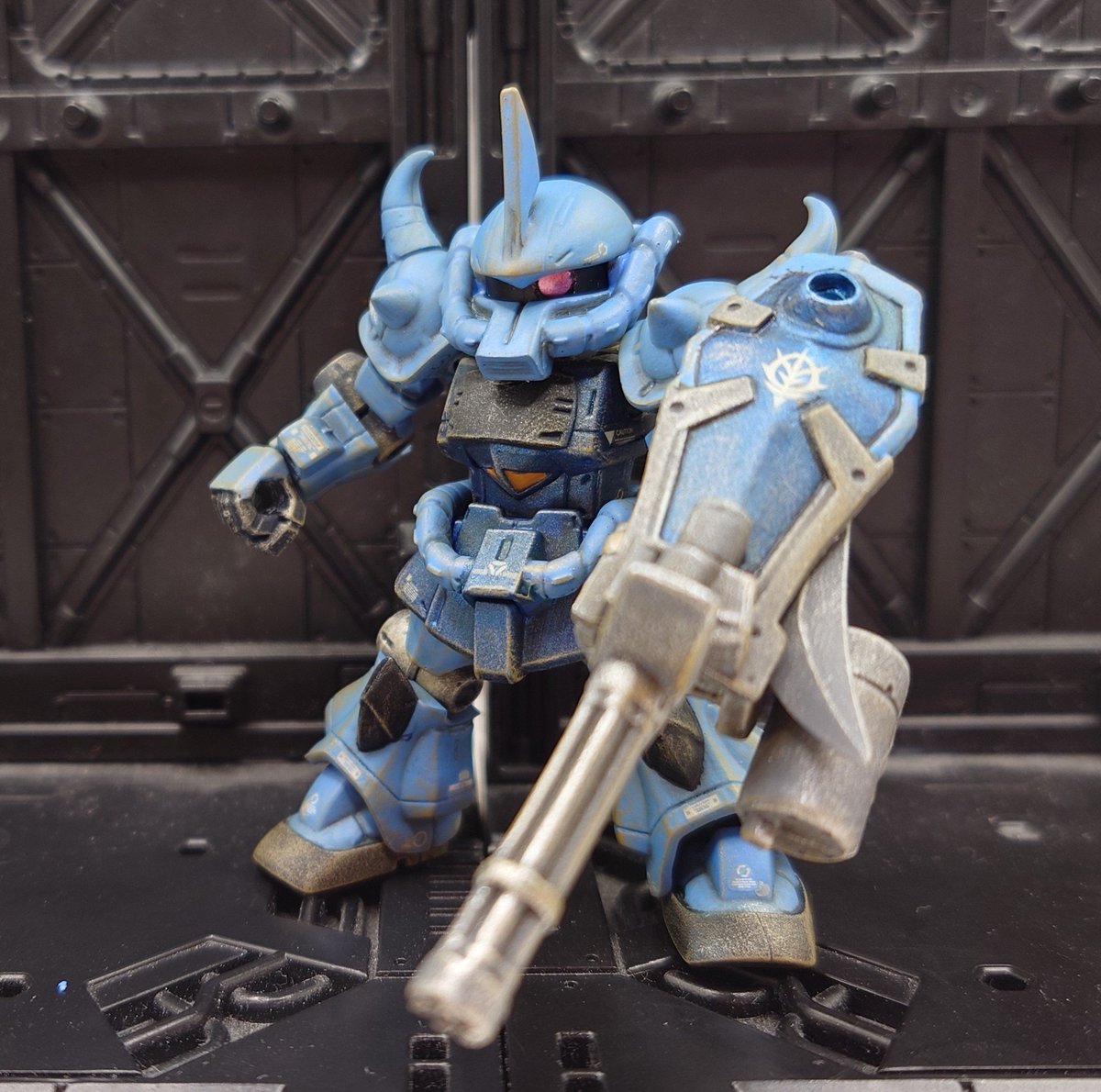 グフカスタム完成。塗装、デカール貼り後にウェザリング。 #モビル
