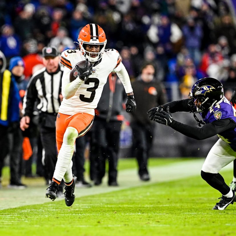 Congratulation to Browns WR Jerry Jeudy, who has set the single-season franchise reception record (with 90). #Browns