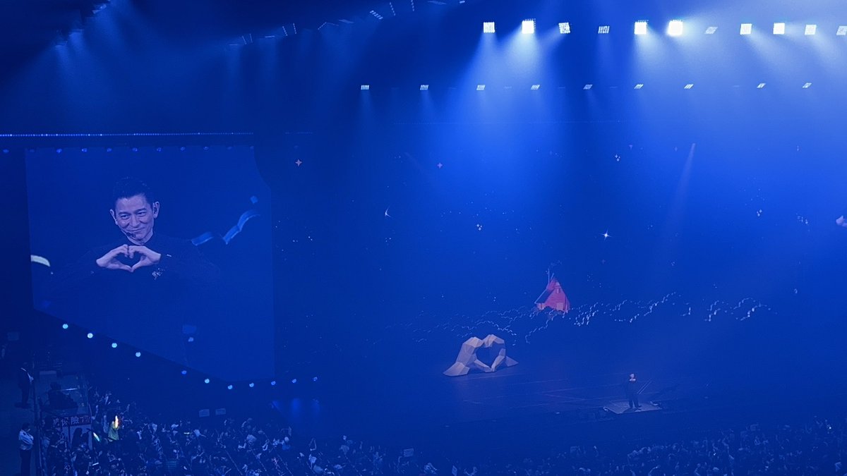 ericwklee's tweet photo. 17歲～ https://t.co/nD33xPvdYK
