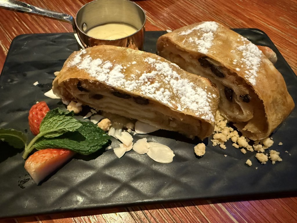 Pduo1989's tweet photo. 唯爱与美食，不可辜负！ https://t.co/WskPzmWhPd