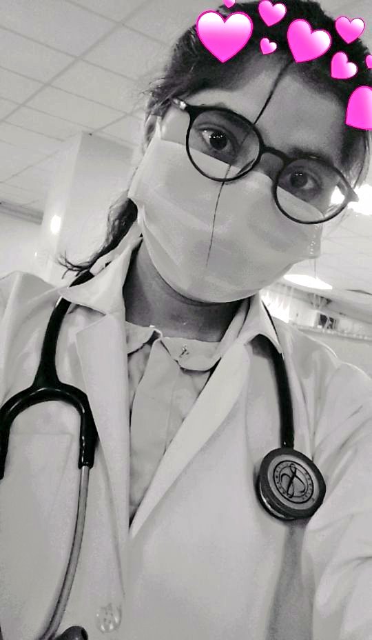 Hamm medical wale hai janab.. Hamm pyar bass apani apron  our stethoscope se karte hai ....🩺🩺🥰