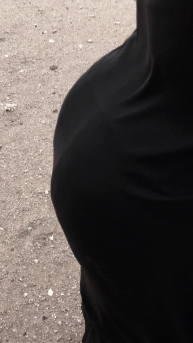 هذا الي يخدر مضرط عجيزي وبنات بيتي المطيزات لي شافنه داخوو واكساستهن تخرخر الملعونات يازينه وزن ثقيل😭