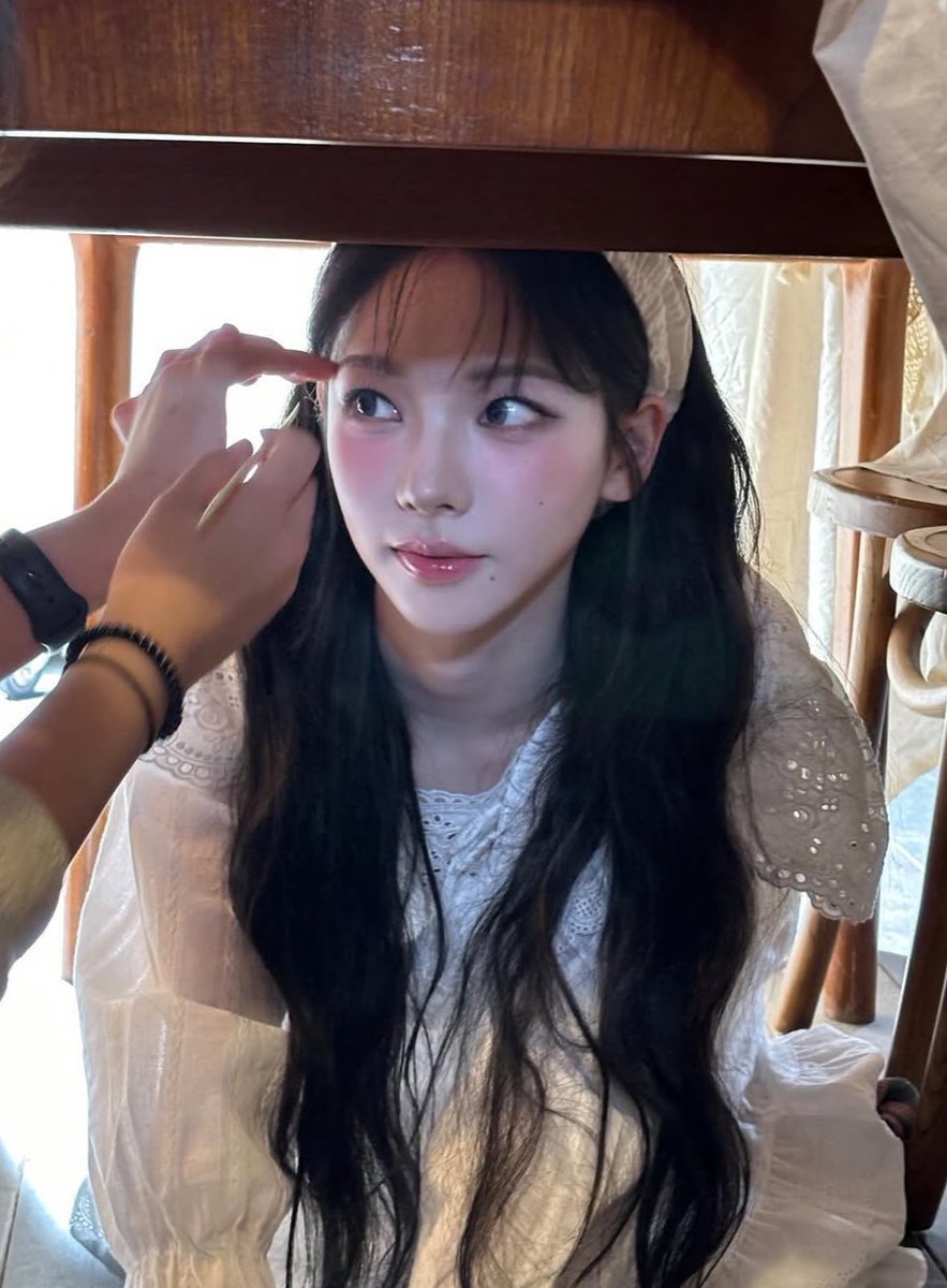 hourly karina (@hourlykrn) on Twitter photo 