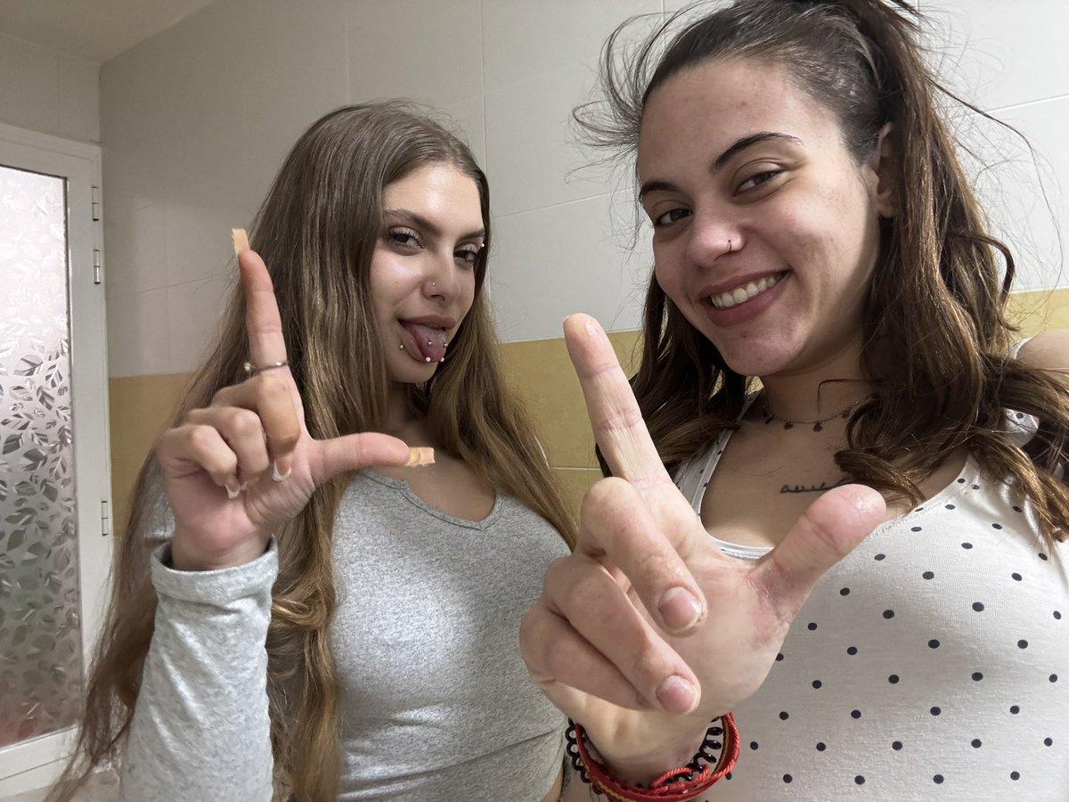 goddesjhaitans1's tweet photo. Pringados disponibles para videollamadas os estamos esperando. A obedecer putillas vosotros habéis nacido para servirnos 🐽🦶🐷🖕🏻 #cashmeet #loser #paypig #putas #pringadas #obedecer https://t.co/ivuWBoAhhI