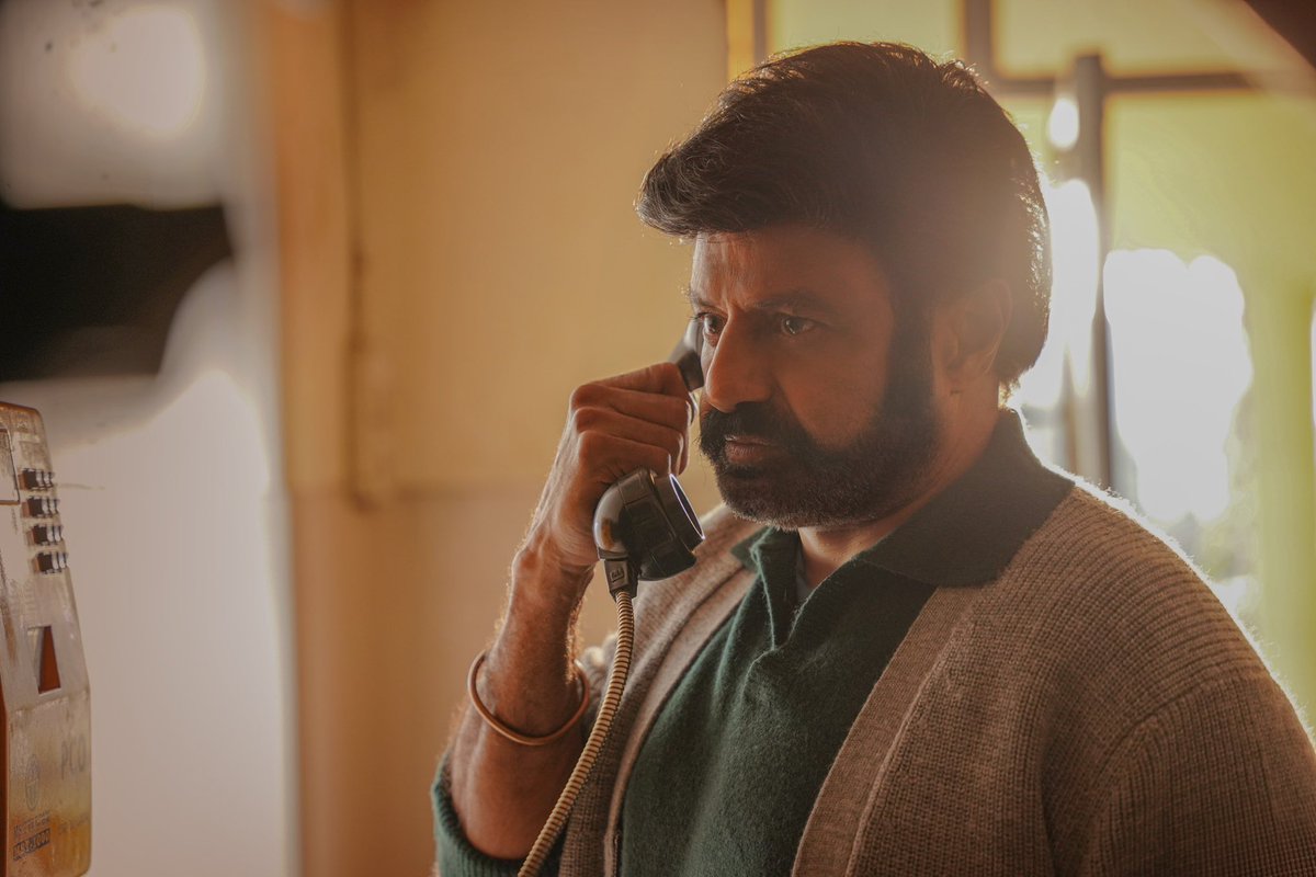 ShravanV36775's tweet photo. #DaakuMaharaaj Vizag City : 

#Jagadamba 
#SaraTendulkar 
#Venkateswara 
#Sree Kanya
#Kinnera
#Balakrishna
#บอลไทย https://t.co/sX0kzFg4oF