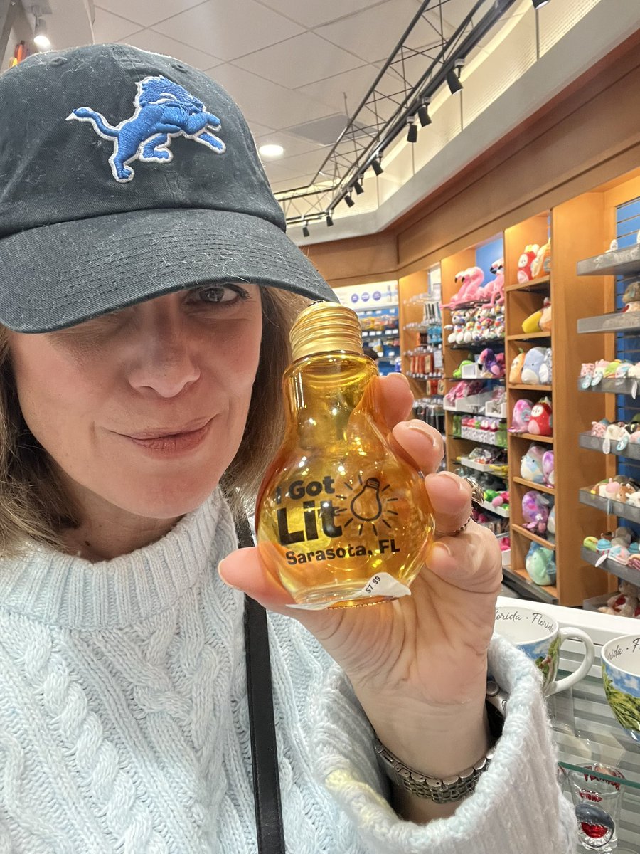 deena centofanti (@fox2deena) on Twitter photo Easily tempted by overpriced snacks, magazines, key chains & random stuff while killing time at the airport. Flying from Sarasota to Cleveland then driving home just in time to see our <a href="/Lions/">Detroit Lions</a> win. (We drove my parents car & dog down to Fla- big thanks to husband š) Easily tempted by overpriced snacks, magazines, key chains & random stuff while killing time at the airport. Flying from Sarasota to Cleveland then driving home just in time to see our <a href="/Lions/">Detroit Lions</a> win. (We drove my parents car & dog down to Fla- big thanks to husband š)