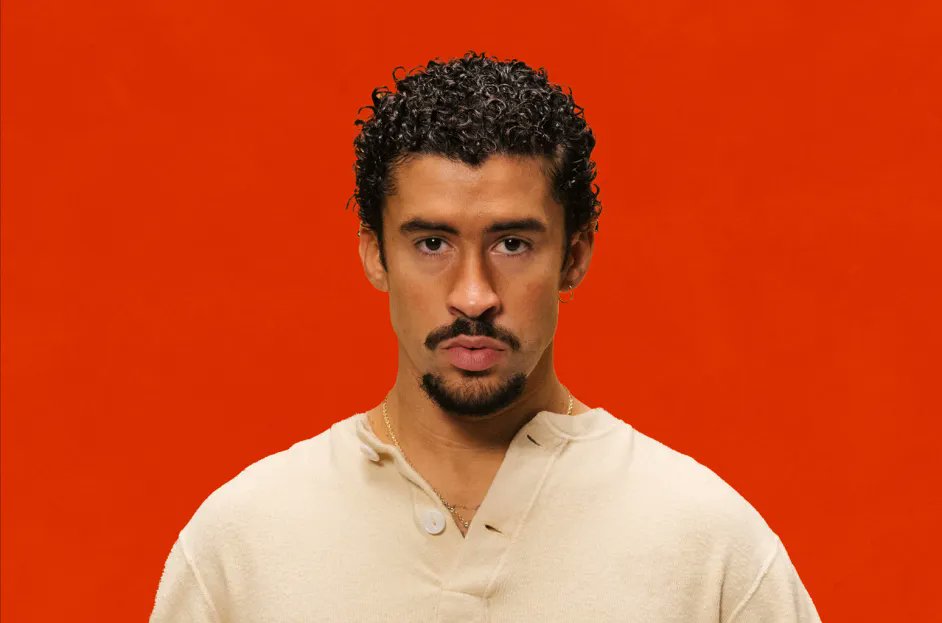 chartdata's tweet image. Bad Bunny's new album 'DeBÍ TiRAR MáS FOToS' is out now (@sanbenito).