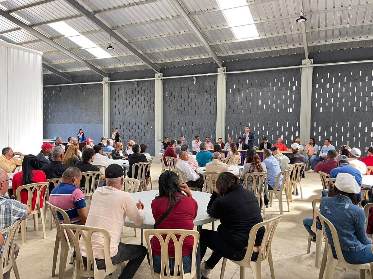 VanguardiaRD's tweet photo. #PortadaPrincipalPLD | Motivación para defender derechos del pueblo.

@JohnnyPujols, Secretario General del @PLDenlinea, exhorta a miembros y dirigentes a llevar el mensaje de esperanza que demanda la población en momentos de muchas limitaciones.

AMPLIAR:  https://t.co/TDyckZsJLf… https://t.co/TDyckZsJLf… vía @VanguardiaRD