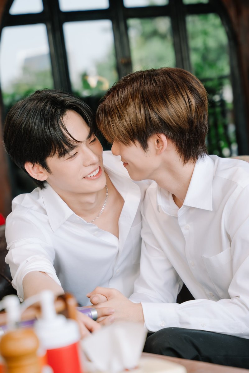 porsuppakarn's tweet photo. ให้ใจได้ใกล้ใจ คงไม่มากไปใช่มั้ยเธอ

YOUR SKY EPISODE8
 #YourSkySeriesEP8 https://t.co/cEaY0UJ0yn