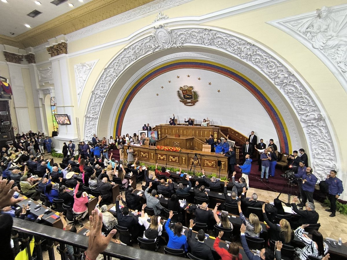 #05Ene || Queda aprobada por Mayoría Evidente la designación de la ciudadana Maria Alejandra Hernández Aldana, como Secretaria de la AN, para el período legislativo 2025-2026.