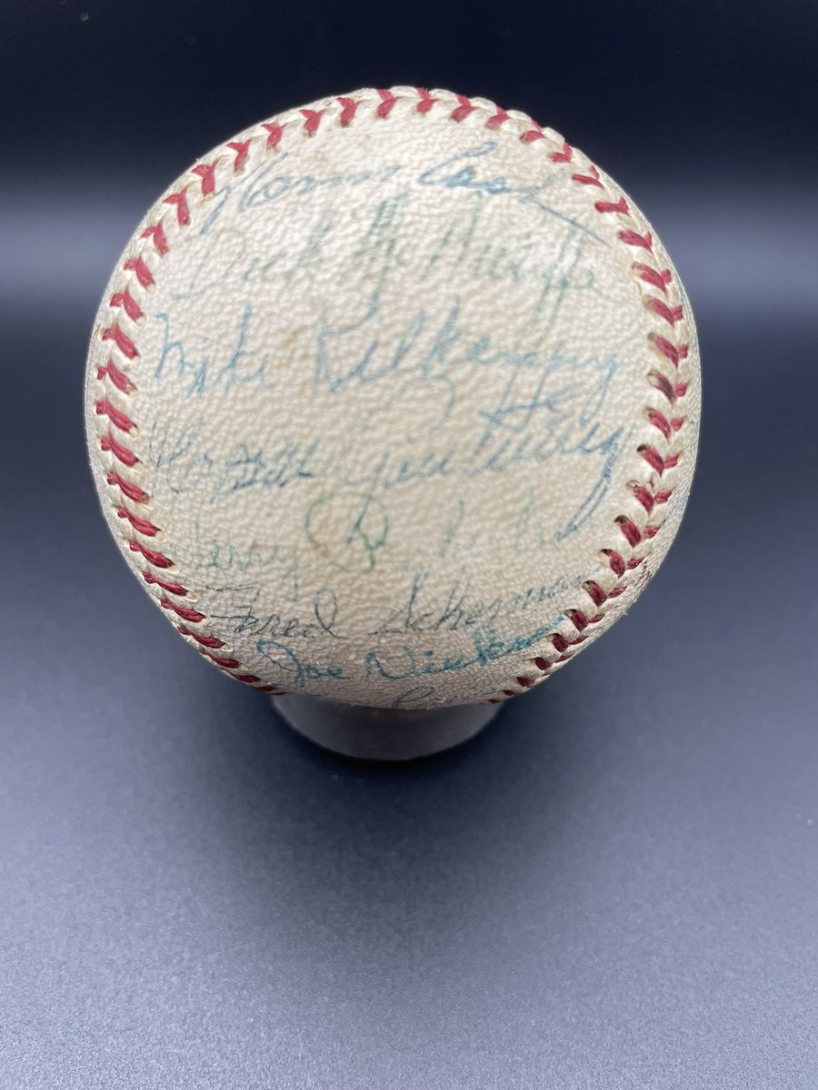 Autographed baseball signed by the 1971 Detroit @Tigers. Trying to figure out how to best preserve this #puremichigan sports relic. #MLB