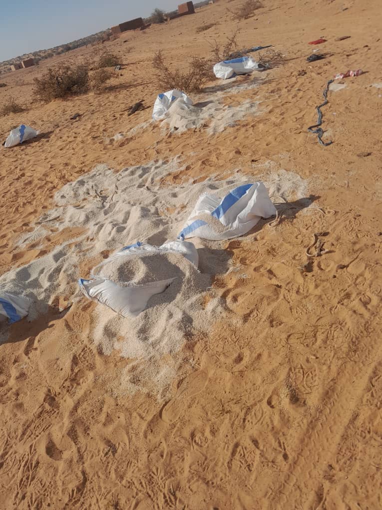 Orphelin_002_3's tweet photo. Les actions de l'armée malienne accompagnée des mercenaires criminels russes de wagner à tin-lokiyan.Ils tuent les innocents et ils détruisent leurs biens. https://t.co/9H3Ug6M10y