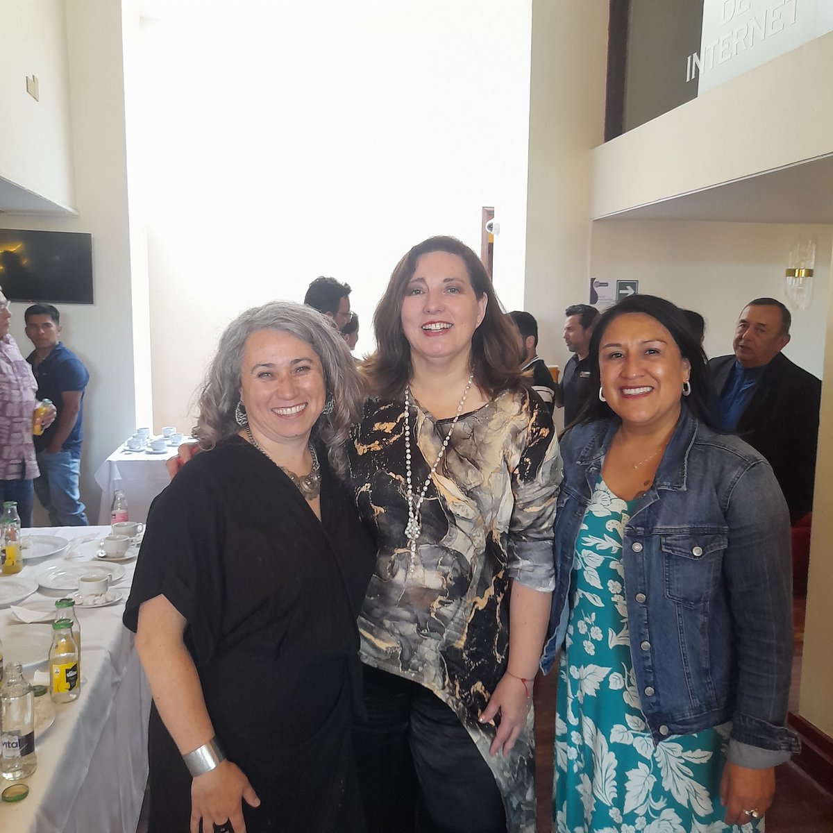 Junto a grandes mujeres del <a href="/PSChile/">Partido Socialista de Chile</a> este domingo nos reunimos <a href="/PS_LosLagos/">PS Región Los Lagos</a>. Somos el partido de #Allende y estamos orgullosos de mantener su legado. 💪 <a href="/amaldovargas/">Adriana Maldonado 💚</a> <a href="/pvodanovic/">Paulina Vodanovic</a> <a href="/danielgonzalo70/">Daniel Cárdenas</a>