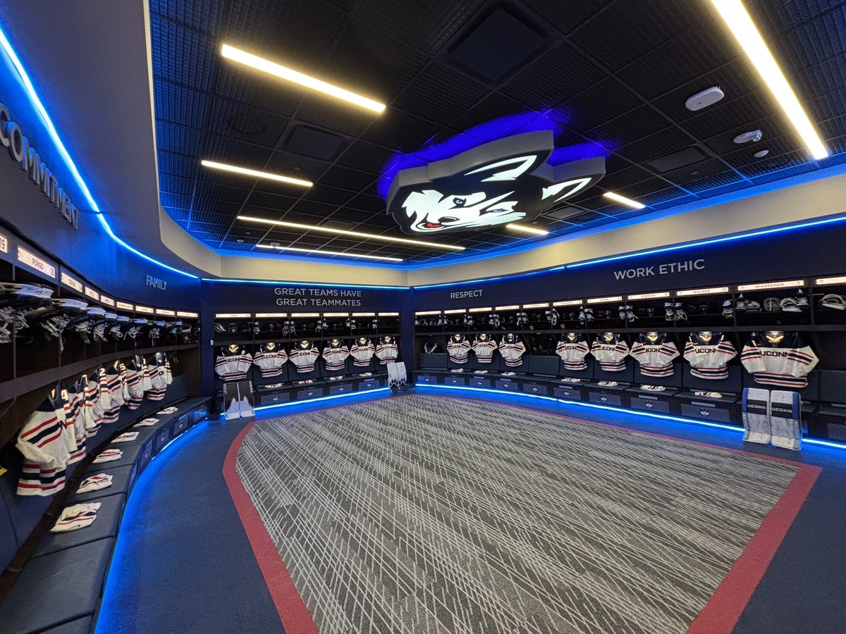 Finally back at Toscano and lightening up our blue a little for the annual Skating Strides game, this year benefitting <a href="/HydroAssoc/">Hydrocephalus Assoc.</a> <a href="/UConnWHOC/">UConn Women's Hockey</a>