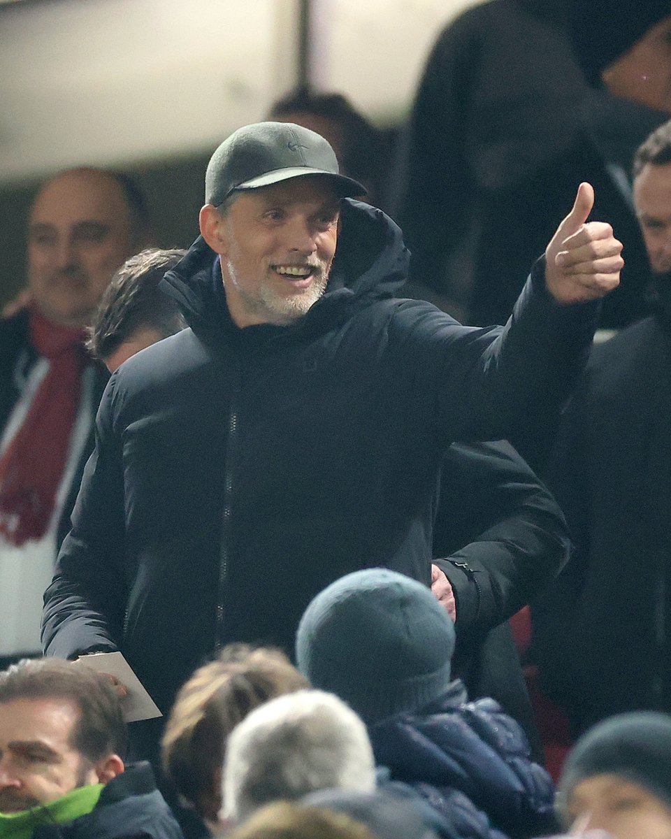 A third @PremierLeague game of the weekend for Thomas Tuchel 👍

The #ThreeLions head coach and his assistant Anthony Barry are at Anfield for <a href="/LFC/">Liverpool FC</a> v <a href="/ManUtd/">Manchester United</a>.