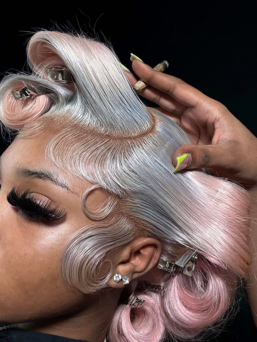 Never mind the blunt but this color and install fye😍😩🔥