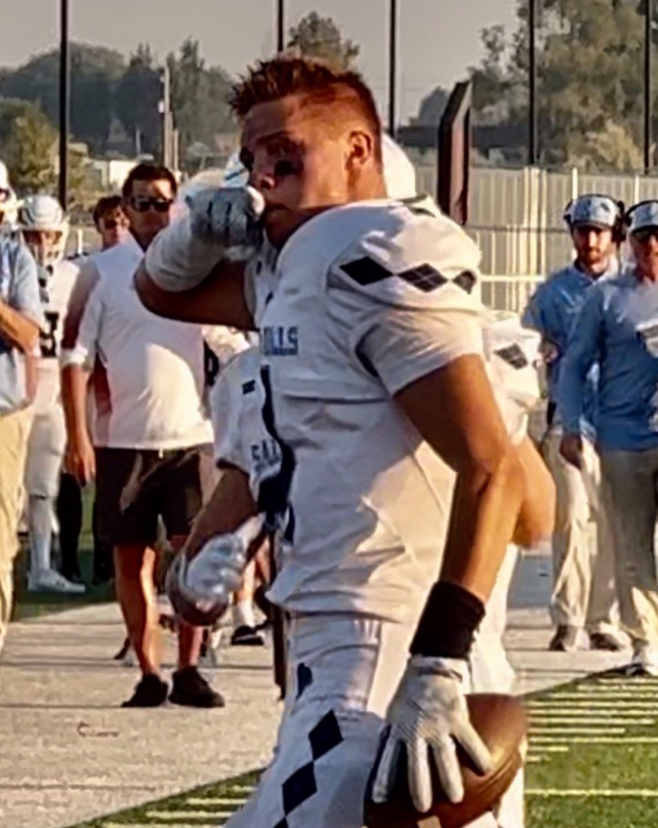 PeytonHigginson's tweet image. Celebration penalty or no? @hills_salem @utahpreprag @PrepRedzoneUT @SlingintheP @pinkoutlaws @levelupelitesFB @UtahHsProspects  @UHSAAinfo #throwitup #bringitdown