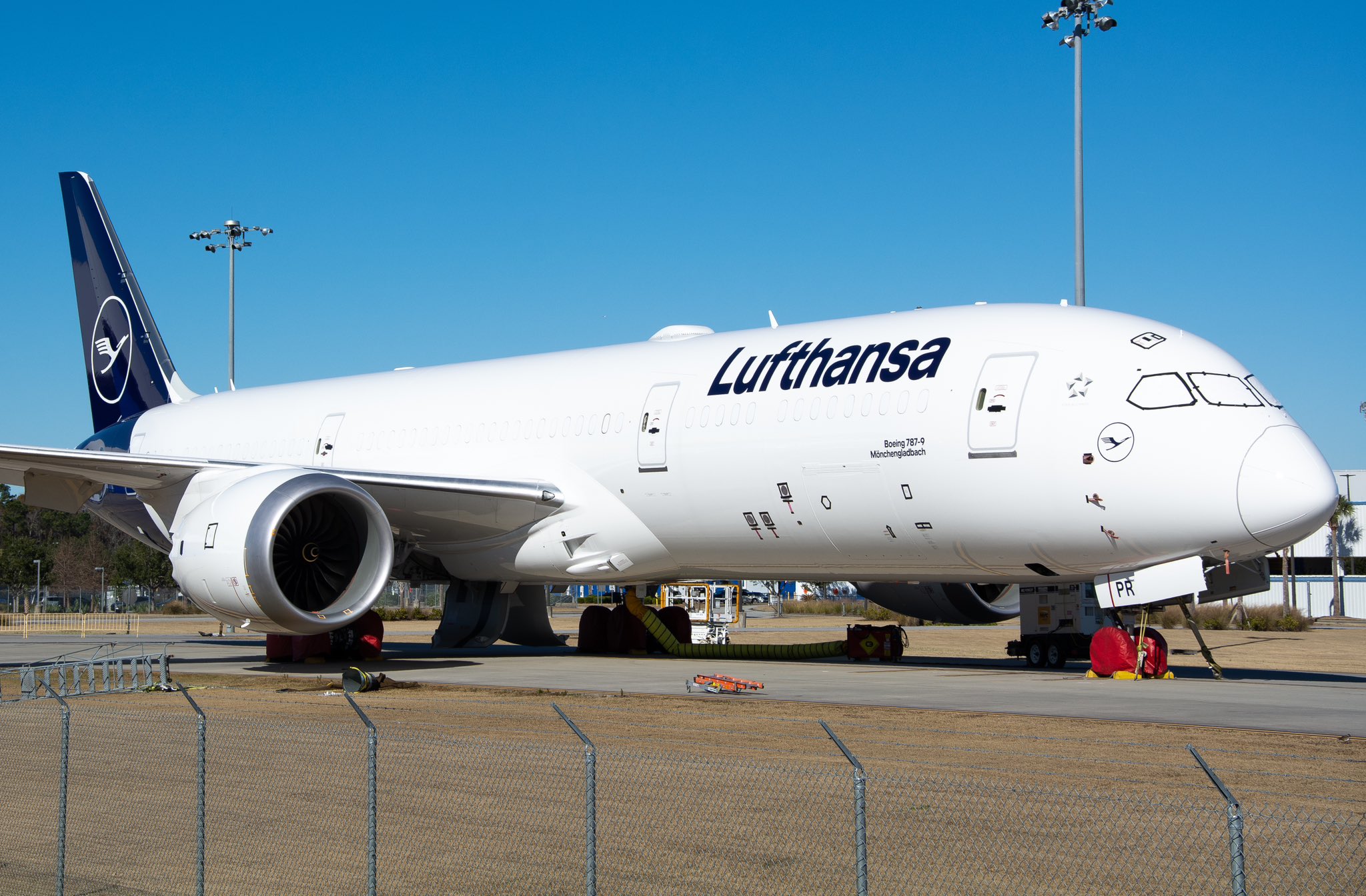 Photo by BoeingSCSpotter