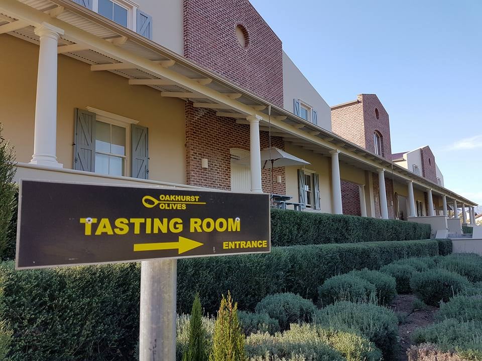 OakhurstOlives's tweet photo. When the moment is right, we invite you to indulge in the irresistible charm of #OakhurstOlives.
Discover the taste of perfection. 🌿
https://t.co/2RTRtE2a7W
#EVOO #olives #oliveoil #SAOlive #foodie #health #DiscoverTulbagh #PureTulbagh #Tulbagh #SouthAfrica https://t.co/jJE5npNWFK