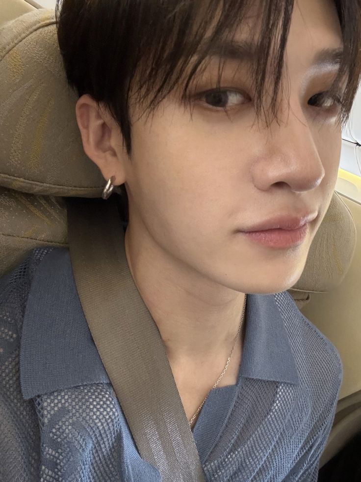 pixiepix1e's tweet image. QUEM NO STRAY KIDS? 

✧ chamou sua atenção primeiro: bangchan
✧ primeiro utt: bangchan
✧ utt atual: bangchan
✧ bias: bangchan, han, changbin 
✧ bias wrecker: changbin 
✧ primeiro mv que viu: maniac
✧ música favorita: walkin on water, case 143, 3racha, maniac