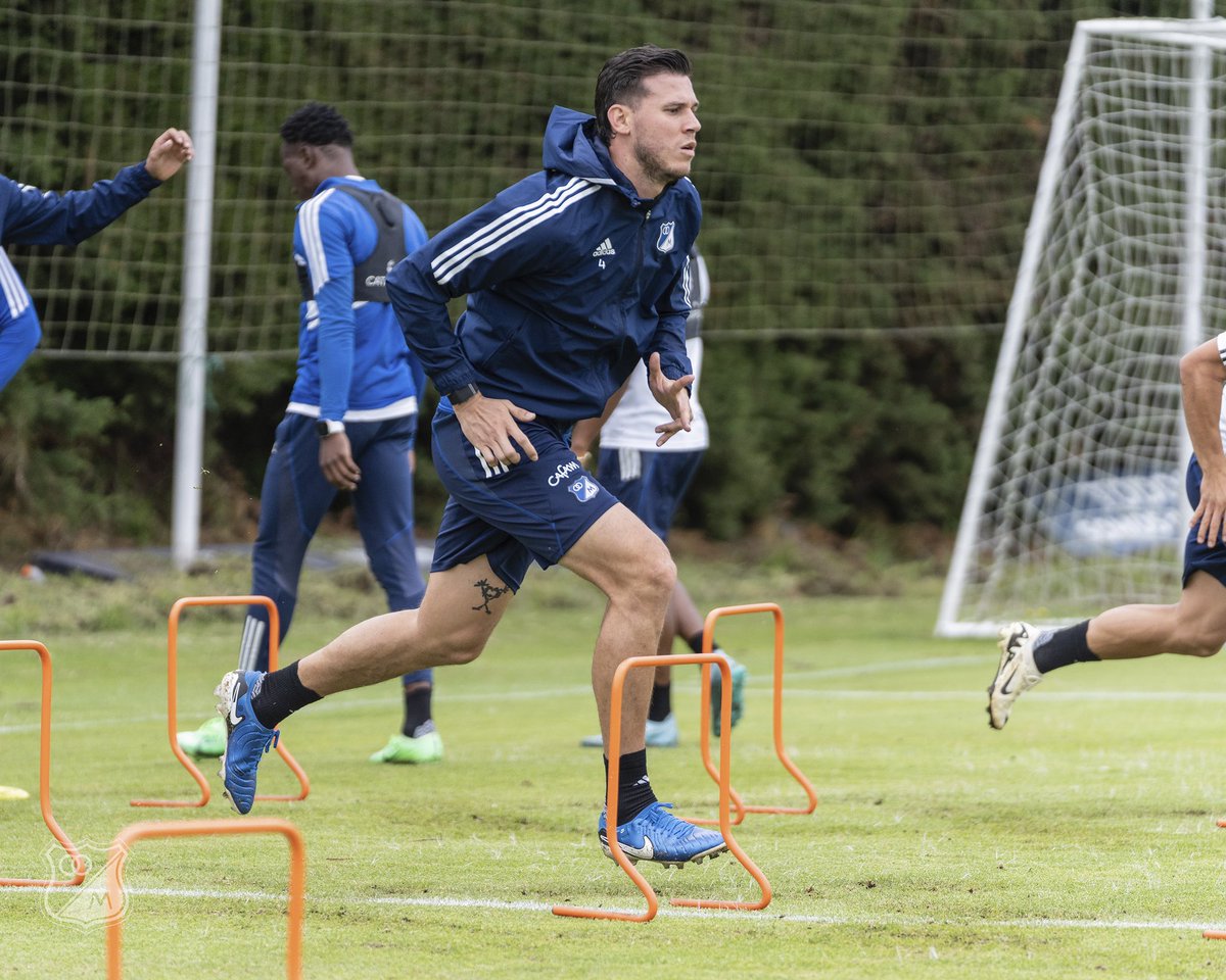 MillosFCoficial's tweet photo. 🙌😁Ⓜ️🏁🔥

#PretemporadaAzul2025 https://t.co/AA19vNyOti