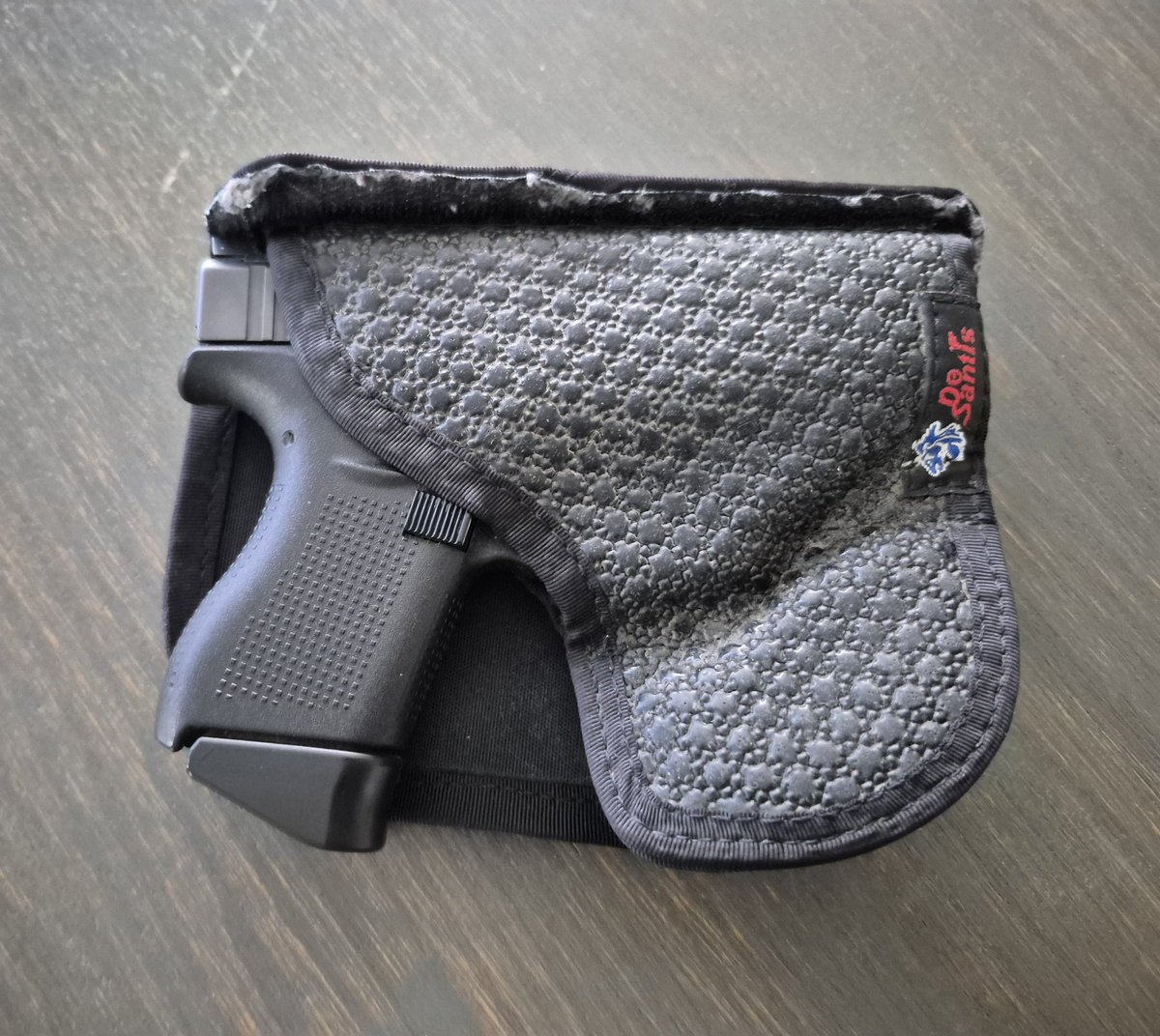 MorosKostas's tweet image. It's so hard to go back to any other form of carry once you try pocket carry. The convenience is off the charts.