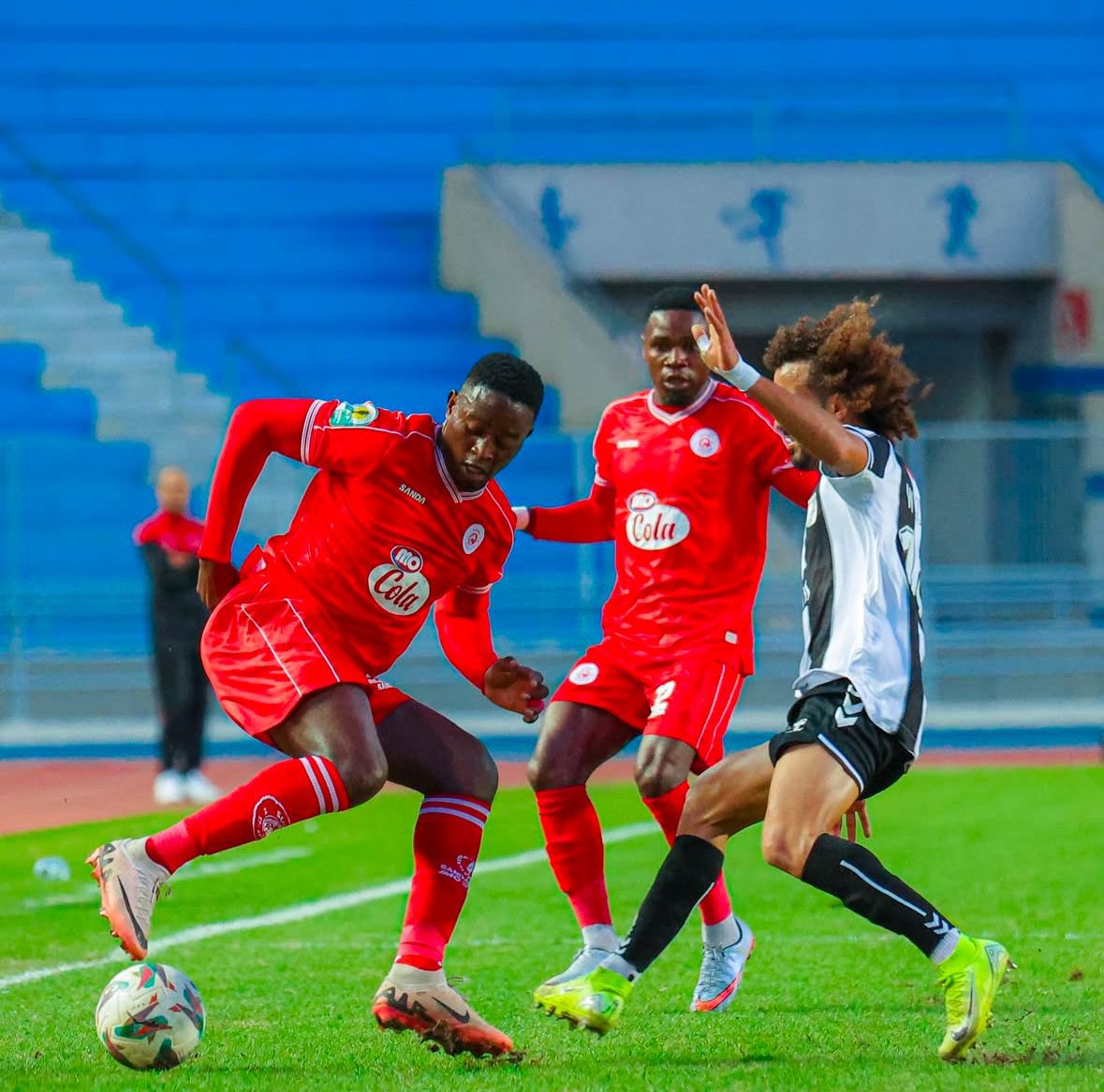 Hongera kwa Klabu ya Simba kwa ushindi kwenye mchezo wa Kombe la Shirikisho Afrika (CAF Confederation Cup) dhidi ya CS Sfaxien. 

Mmewapa mashabiki na Watanzania wote kwa ujumla burudani na furaha. Endeleeni kuweka juhudi na kuipeperusha vyema bendera ya nchi yetu kimataifa,