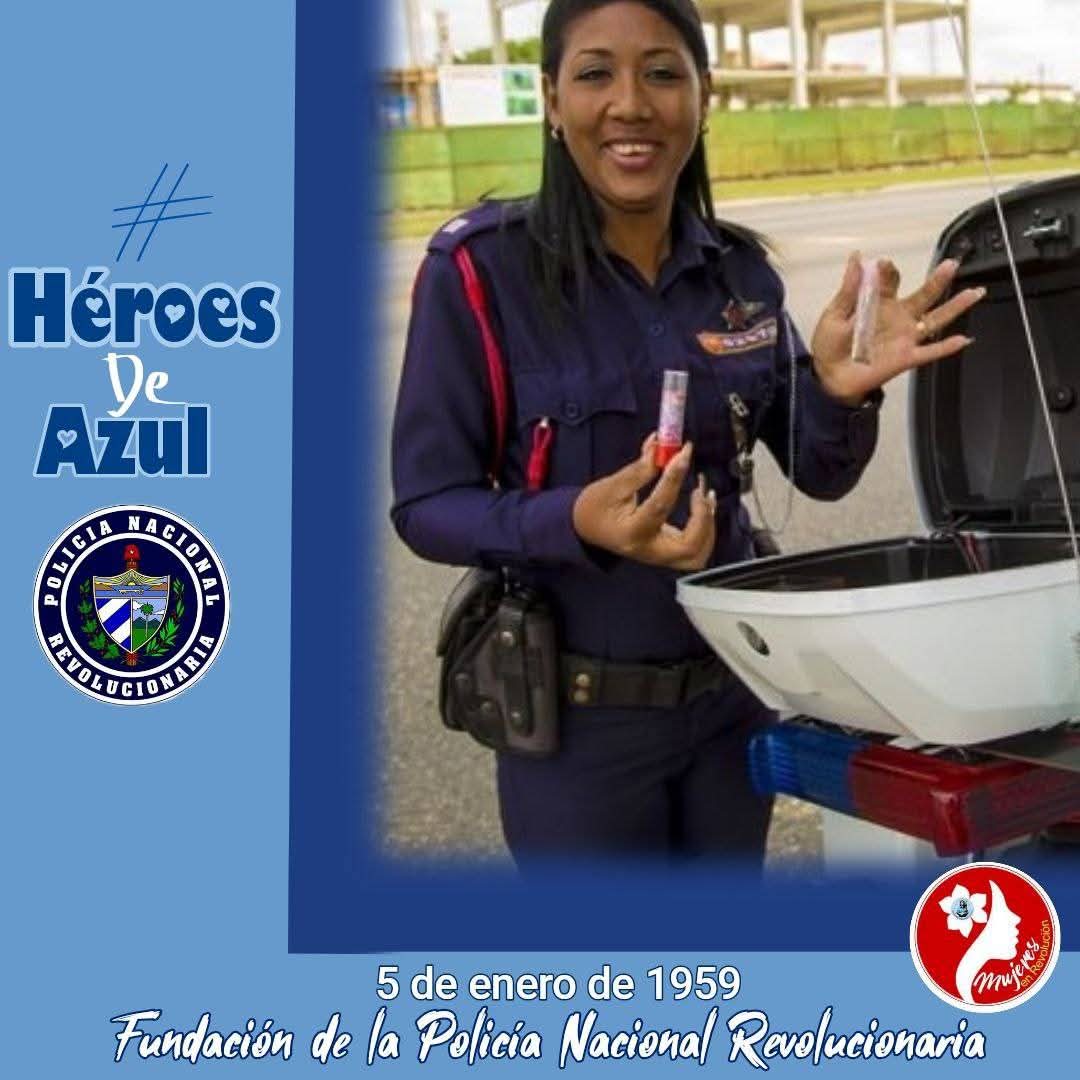 Ellas Marianas de estos tiempos, distinguen a nuestros Héroes de Azul.  Muchas felicidades.  #66AñosEnRevolución #PinardelRío