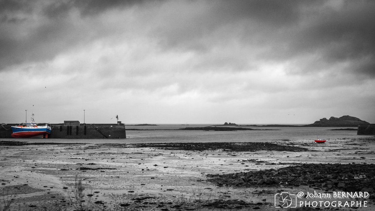 Un peu de couleur

#port #harbour #bateau #navire