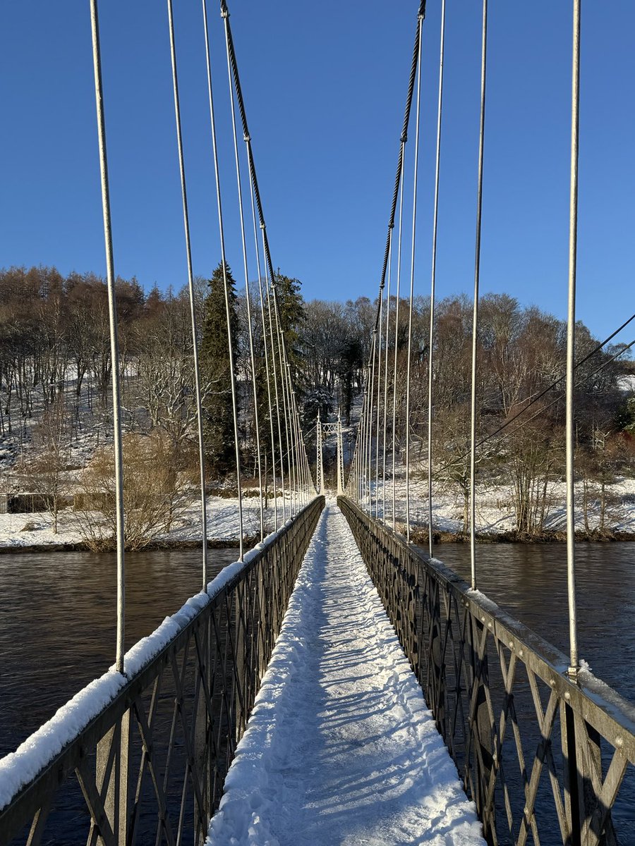 Suspension bridge at Aberlour 🌞❄️