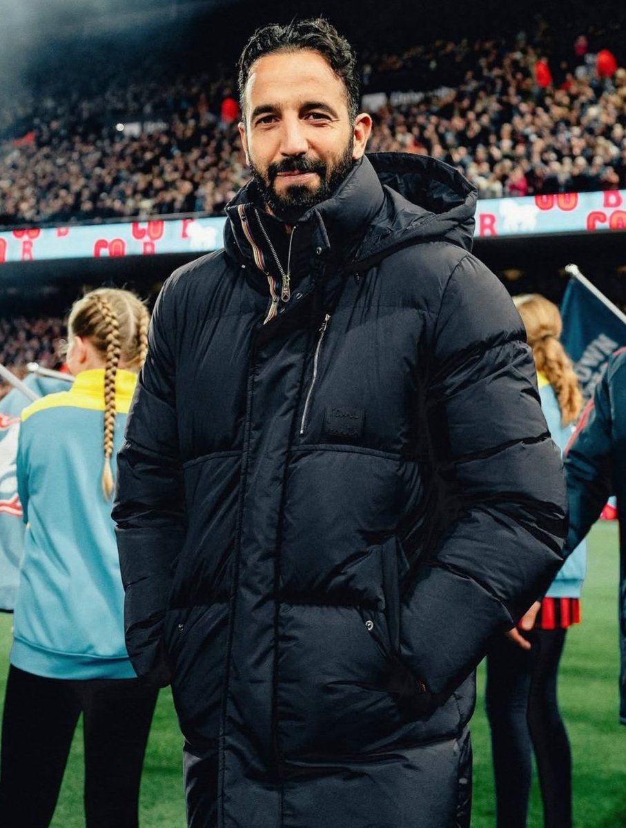UtdFaithfuls's tweet image. Today, we saw a glimpse of what Ruben Amorim wants from his players. 5-4-1 in defense, and 3-5-2 in attack with wing backs Dalot and Mazraoui immediately running forward to support the attack in transitions.

Patience. This man will get it right long-term.