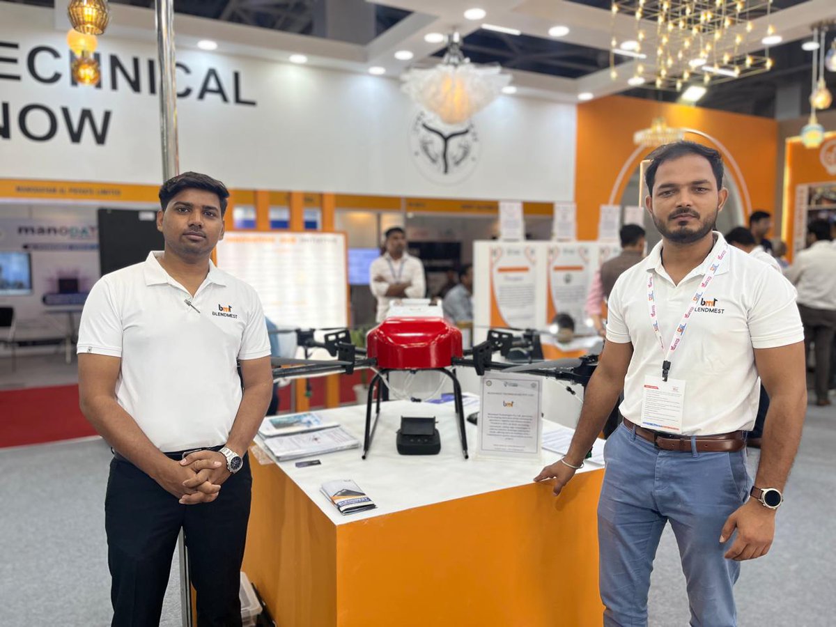 blendmest_Tech's tweet image. Blendmest unveiled there 1st #Indian made #agricultural #drone Rancher at #upits24. Rancher is first of it’s kind agriculture drone which can perform dual operation #seeding &amp;amp; #spraying
#Blendmest is focused to develop #manufactured drone for various applications.