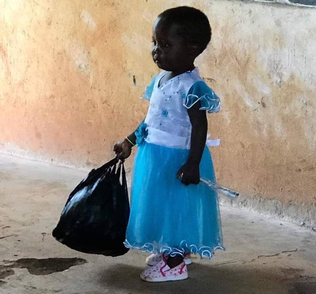 We saw, treated and educated over 100 patients in the farming area outside of Mogadishu, Banadir, Somalia, This little girl was one of my favorites. Such kind people full of gratitude.