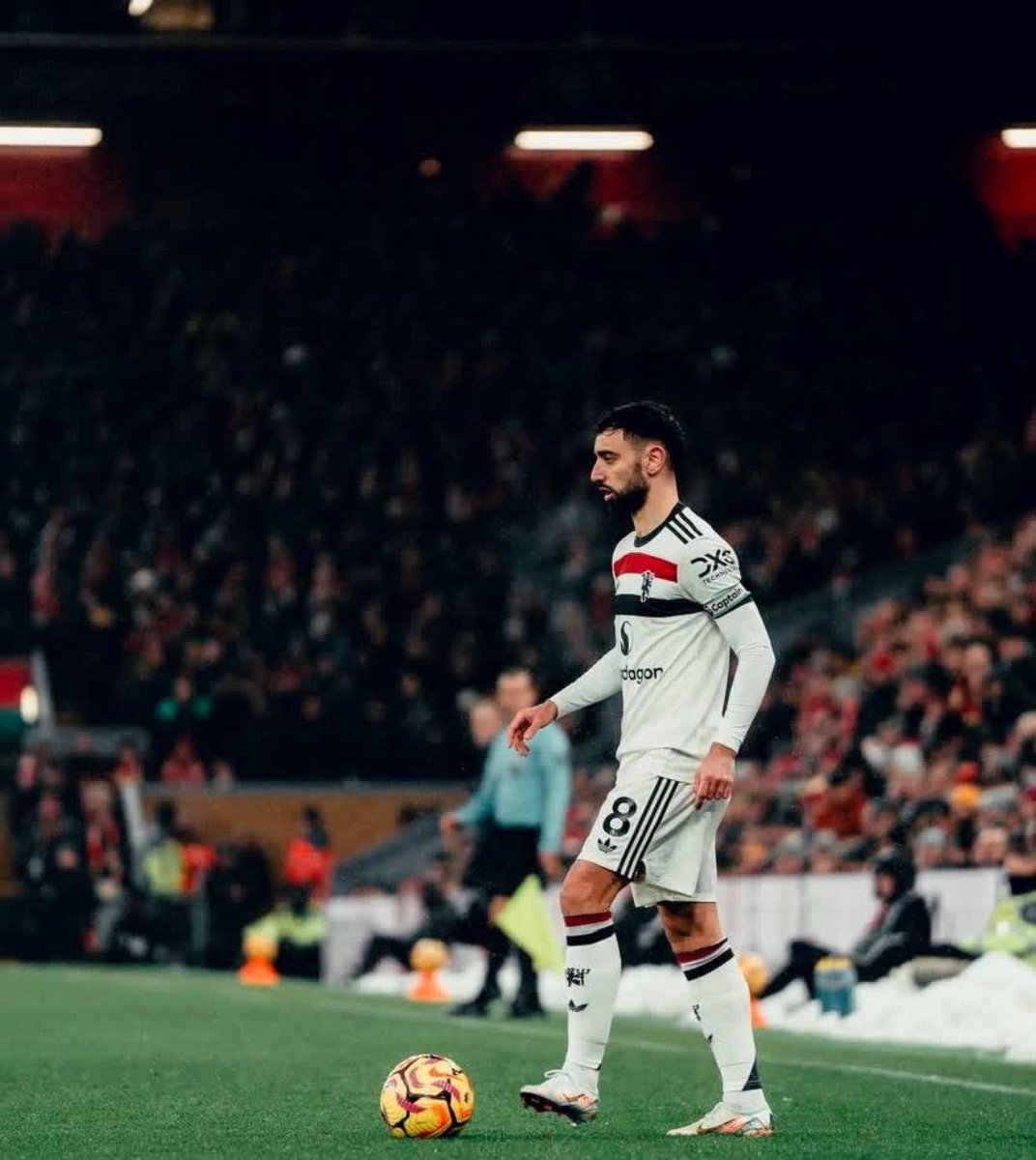 What a game..

90 minutes of end to end football. 

Brilliant performance from #MUFC