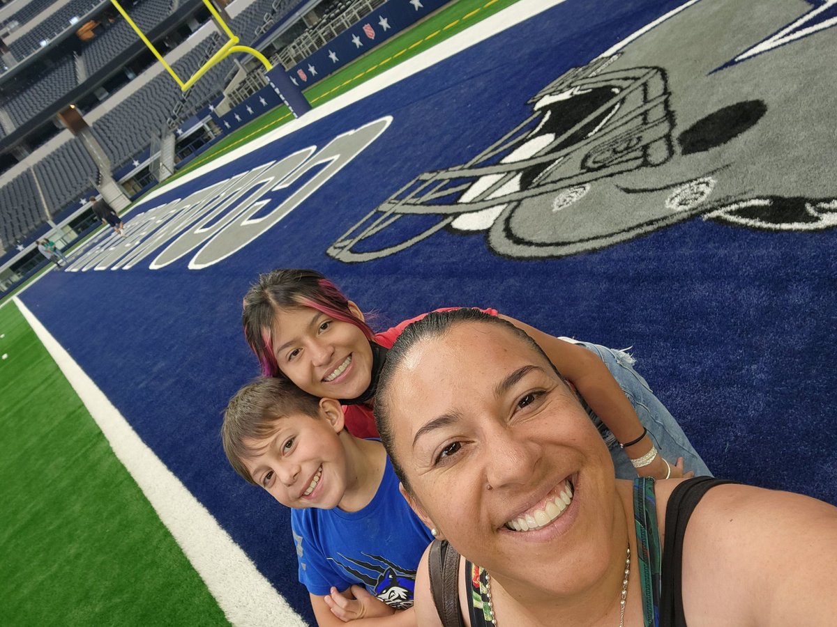 PACHARRAMOTSA's tweet photo. @FOXImpactoNFL de estos soy fan... #noshundiremoscomocaballeros #porfoxesmejor https://t.co/nFrEplt7Jm