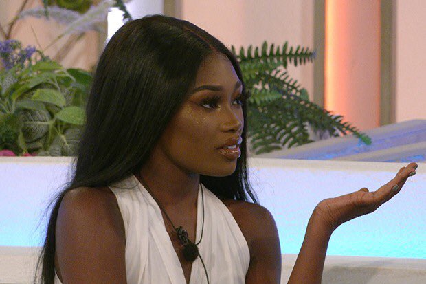 The clues on this show are so dreadful these days it's impossible to even guess #MaskedSingerUK