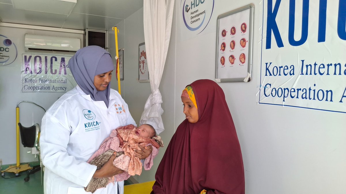 HDCSOMALIA's tweet photo. Rural healthcare faces many hurdles, but midwives navigate these with resilience and dedication, ensuring mothers and babies receive the care they deserve. #RuralMidwifery #CareForEveryMother https://t.co/QgGDtUcJFI