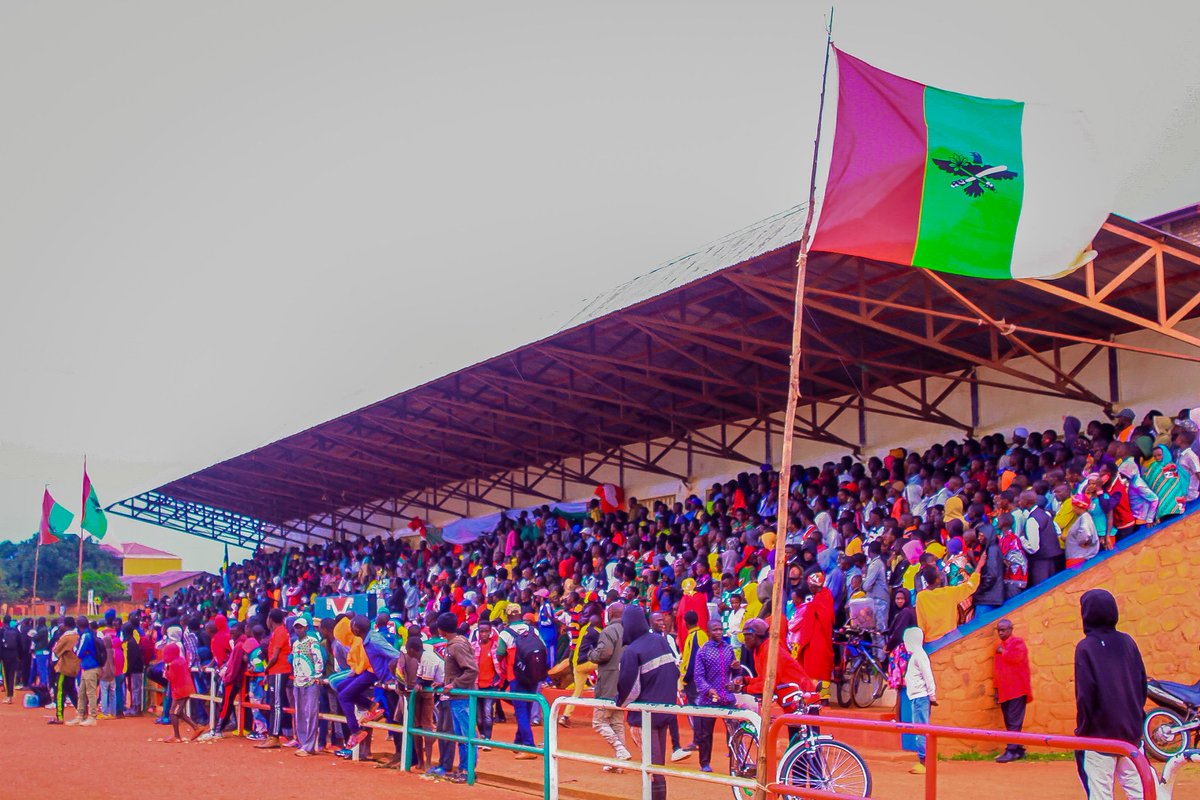 Ihiganwa ryatunganijwe n'ubuserukizi bw'umugambwe <a href="/CnddFdd/">CNDD-FDD</a> muri komine #Ngozi ryasozerewe ritewe iteka n'icegera c'umunyabanga ,n'umunyamabanga muvyo ajejwe harimwo inkino mu ntara ya #Butanyerera.
Ihiganwa nkiryo rikaba rigiye gutunganwa ku mirwi y'Abigeme.
<a href="/R/">Rex Hammock</a>