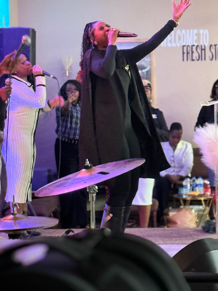 PerishiaJmusic's tweet image. This will forever be my posture! 🙌🏽🙌🏽🙌🏽🙌🏽 #GoalDigger