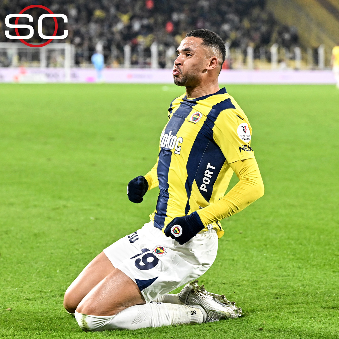 SC_ESPN's tweet photo. 🔝 NO LE QUIERE PERDER PISADA AL LÍDER

🇹🇷 Fenerbahce le ganó 2-1 a Hatayspor y quedó a 8 puntos de Galatasaray en la Superliga de Turquía

⚽ Doblete de En-Nesyri https://t.co/gaVQXQLB5X
