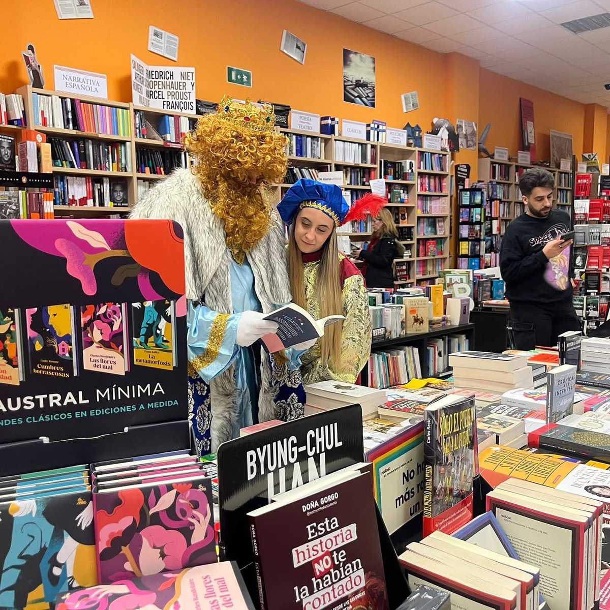 Bahía de Letras tweet media