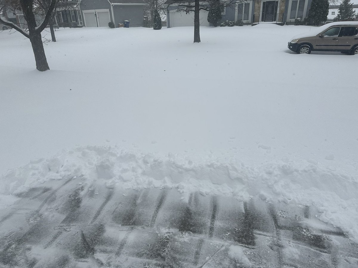 vichindocha's tweet photo. @weatherchannel @KCTV5Traffic @BryanBusbyKMBC @KatieHornerKMBC from 66214 https://t.co/3qIIu8KVKU