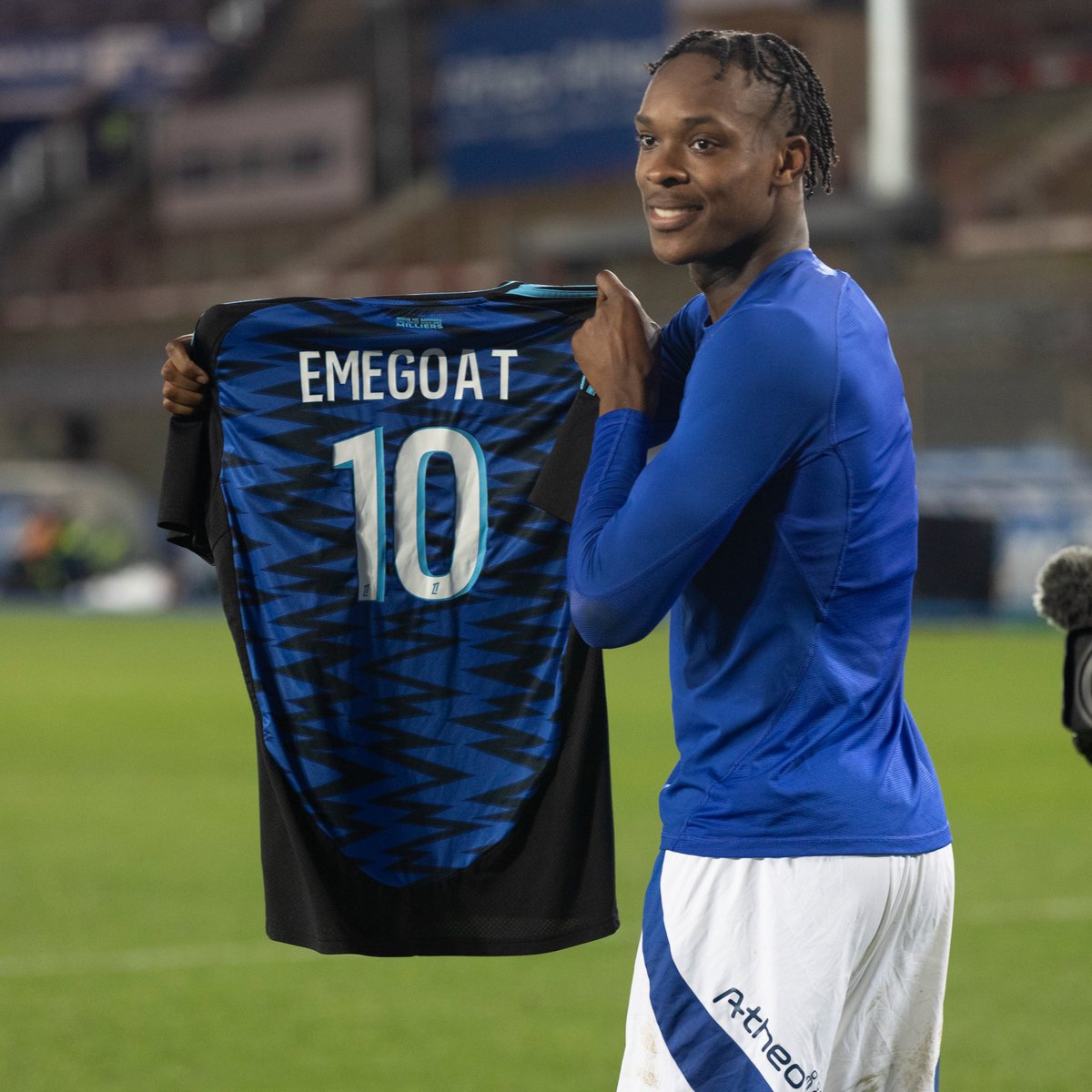 RCSA_English's tweet photo. 🔟🐐🔵⚪️ https://t.co/HQ7mDelzol
