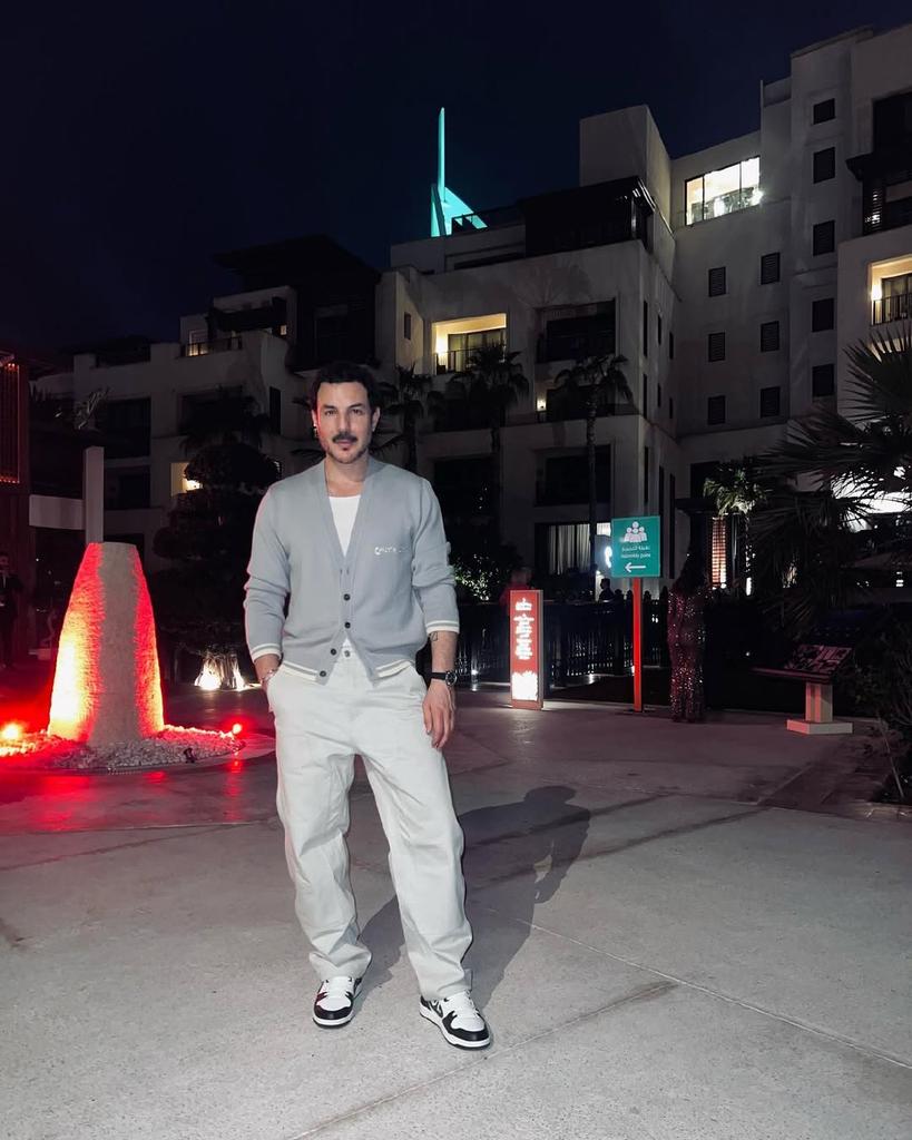 noursiii_'s tweet photo. 😍😍😍😍
#باسل_خياط https://t.co/oMGOkpxSll