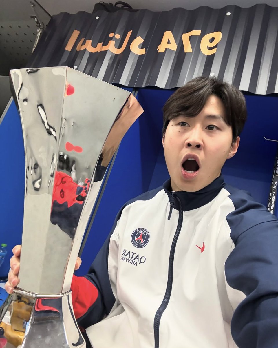 기분좋을때만나오는
꼴통이표정셀카 아...... 졸커썅.... ㅠㅠ