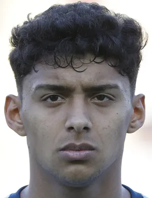 GonzaStp's tweet image. Tema Medina y depósito de cláusula por parte de un 3ro.
1) La FIFA y prohíbe expresamente que la salida por clausula la efectúe un 3rro. La debe hacer el jugador y como única excepción permite que lo haga el club destinario. Además en caso de hacerlo el club, el monto no es mismo